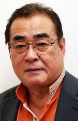 Ёсукэ Акимото